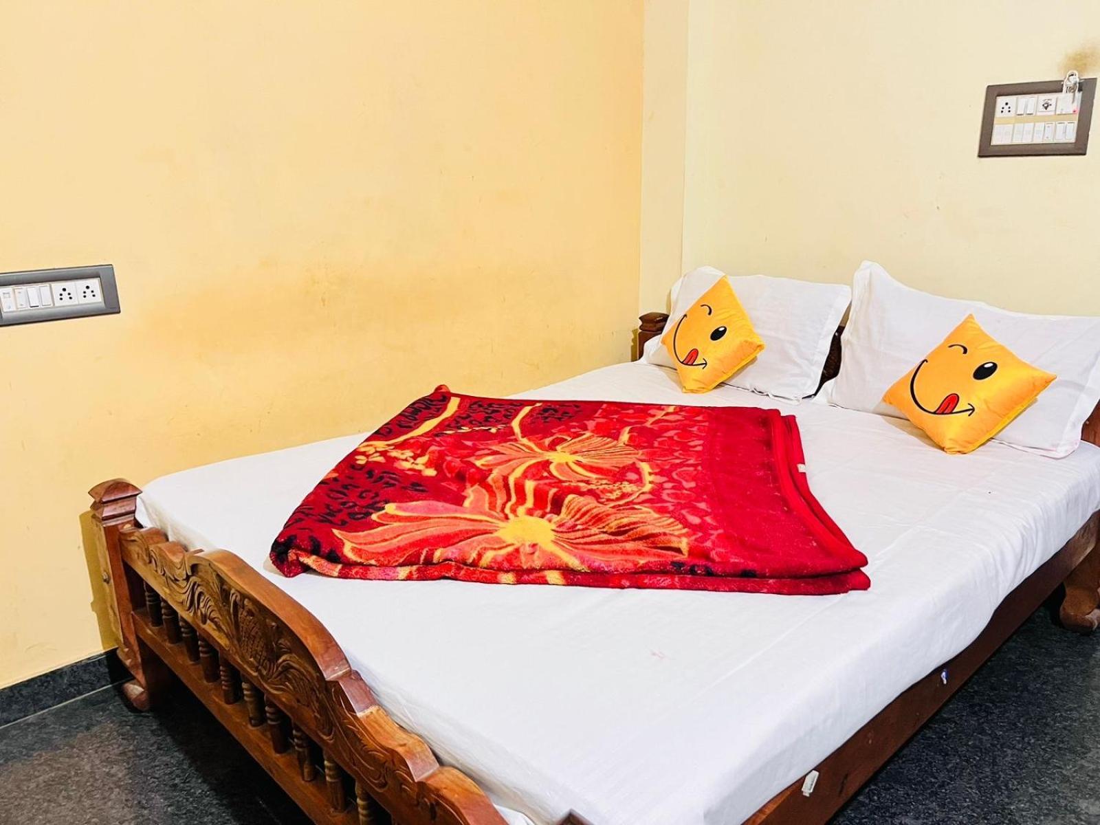 Hotel Hk Residency Mysore Exterior foto
